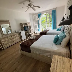 Coco Rio - Mamitas Area Плая-дель-Кармен